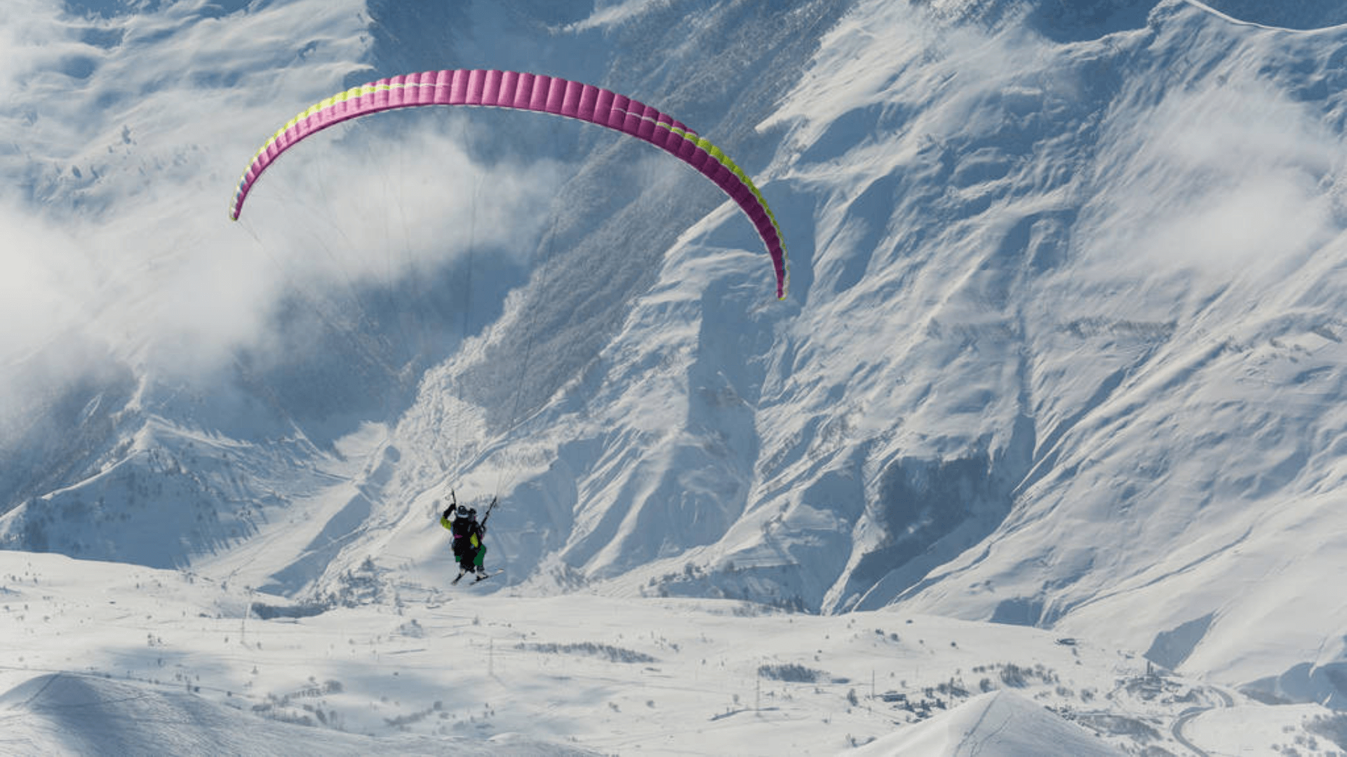 Read more about the article Adventure Travel: Thrilling Activities to Try in Various Parts of the World